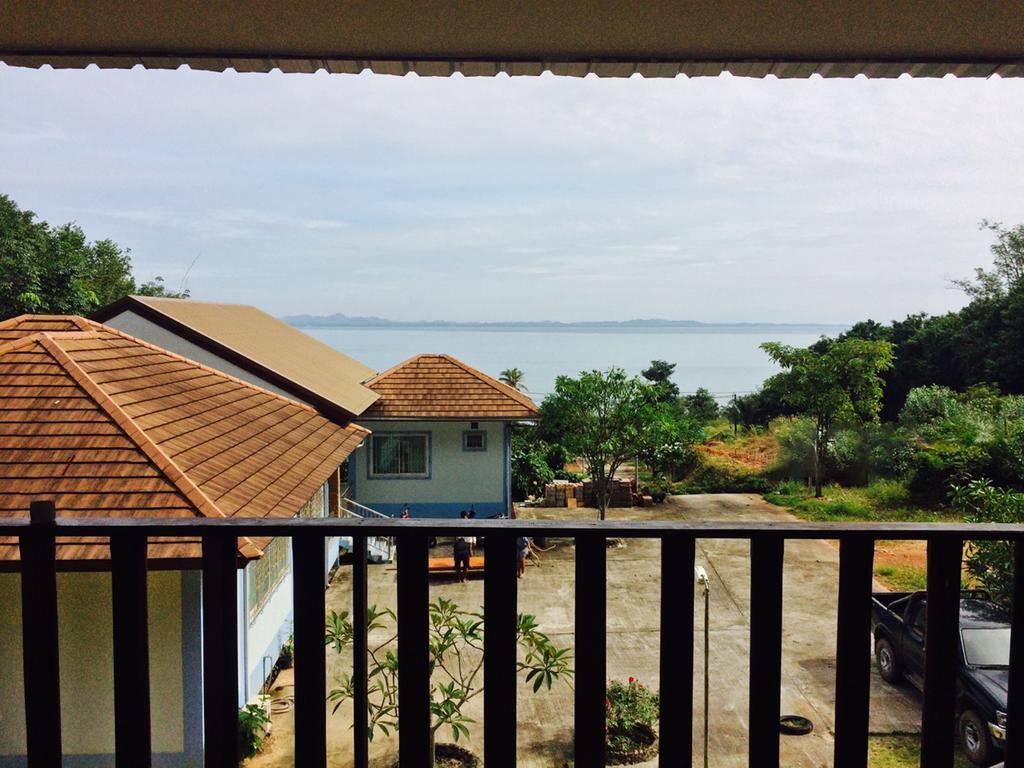 เกาะช้าง เฟื่องฟ้า Hotel ภายนอก รูปภาพ